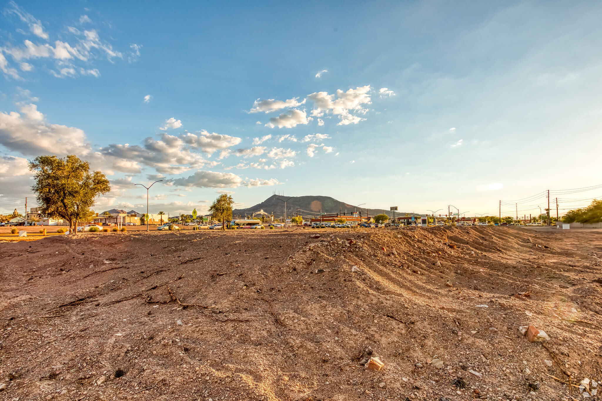 108 E Lake Mead Pky, Henderson, NV for sale Primary Photo- Image 1 of 1