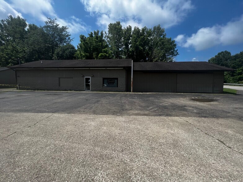 16063 State Route 33, Nelsonville, OH à vendre - Photo du bâtiment - Image 1 de 2