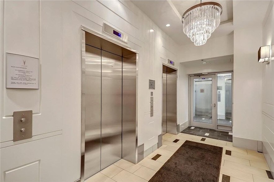 930 6th Ave SW, Calgary, AB à vendre - Autre - Image 1 de 1