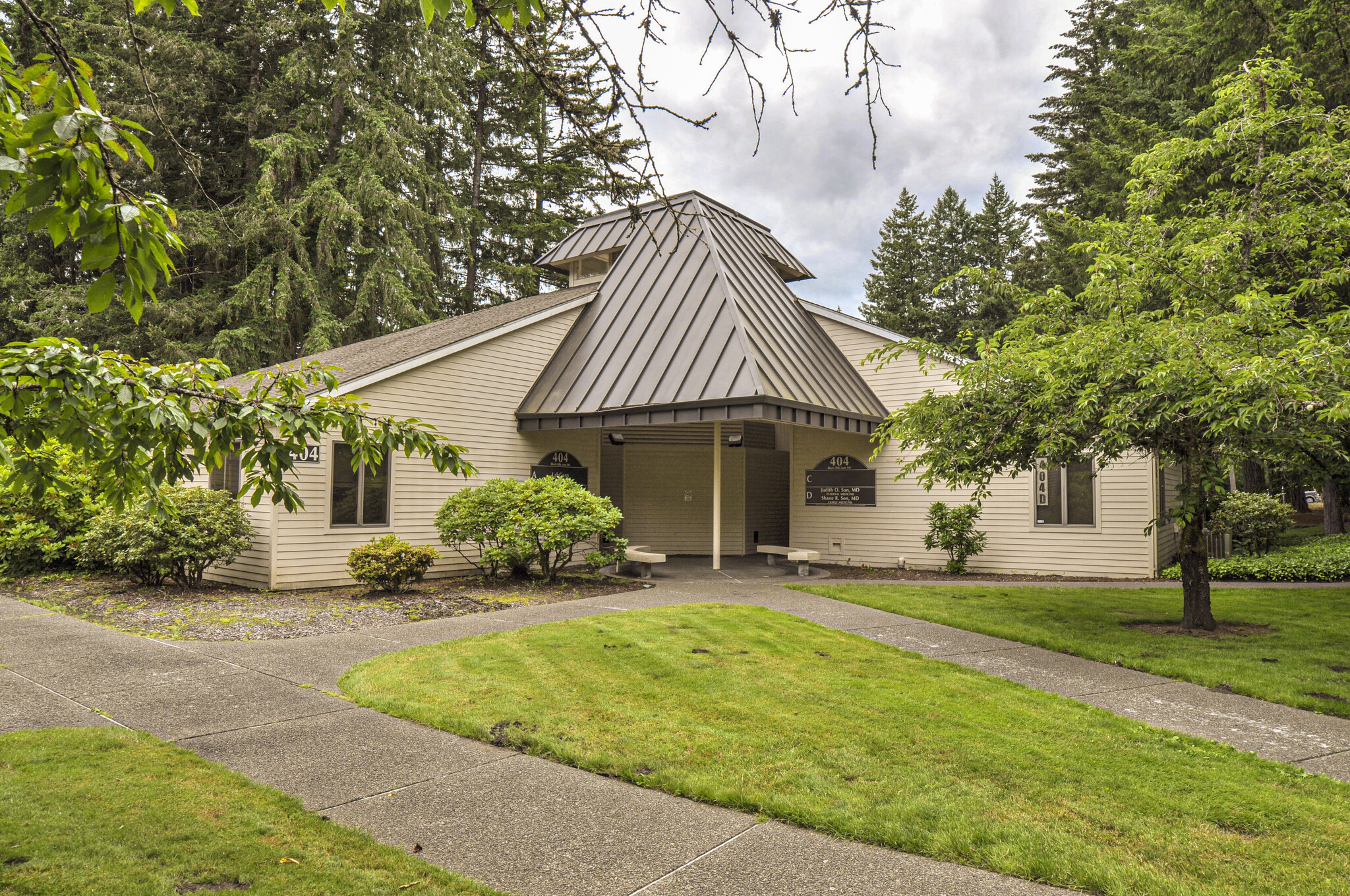 404 Black Hills Ln SW, Olympia, WA à vendre Photo du bâtiment- Image 1 de 1