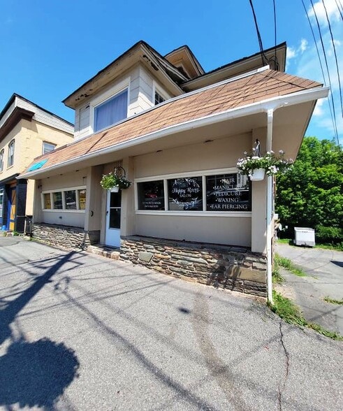 323-325 N Main St, Liberty, NY à vendre - Photo du bâtiment - Image 3 de 5