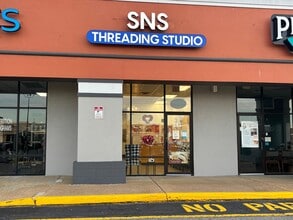 2701-2736 N Mall Dr, Virginia Beach, VA for lease Interior Photo- Image 2 of 5