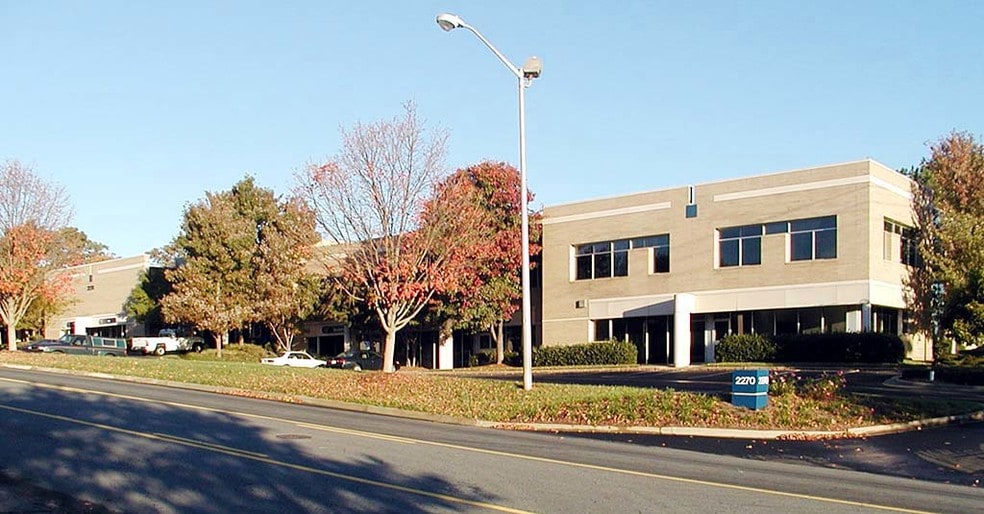 2270 Northwest Pky, Marietta, GA for lease - Building Photo - Image 2 of 8