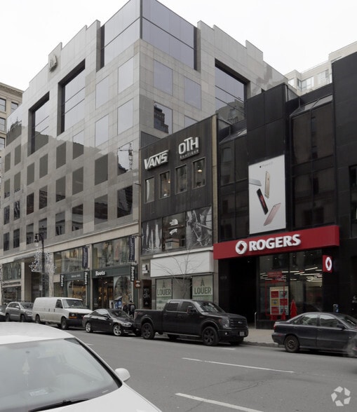 1019-1021 Rue Sainte-Catherine O, Montréal, QC for lease - Building Photo - Image 3 of 3