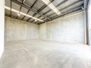 32 Fuller Rd, Ravenhall for lease Interior Photo- Image 2 of 7