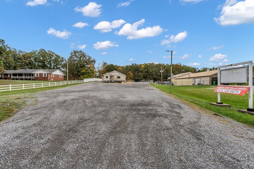 4842 Highway 100, Lyles, TN for lease - Building Photo - Image 2 of 43