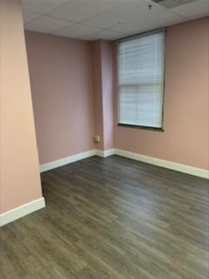 103 E State St, Mason City, IA for lease Interior Photo- Image 1 of 2