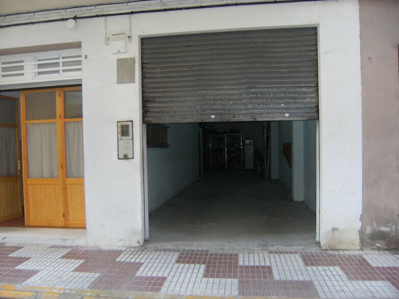 Carrer María Auxiliadora, 1, Algemesí, Valencia à vendre - Photo du bâtiment - Image 3 de 6