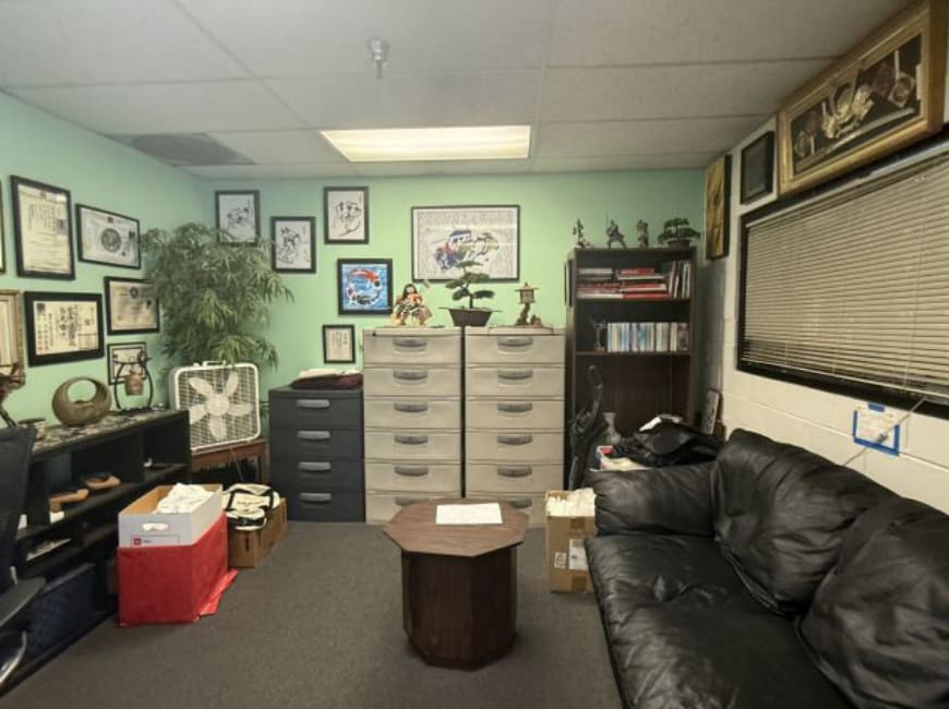 1842 W 11th St, Upland, CA 91786 - Unité D -  - Photo intérieure - Image 1 of 2