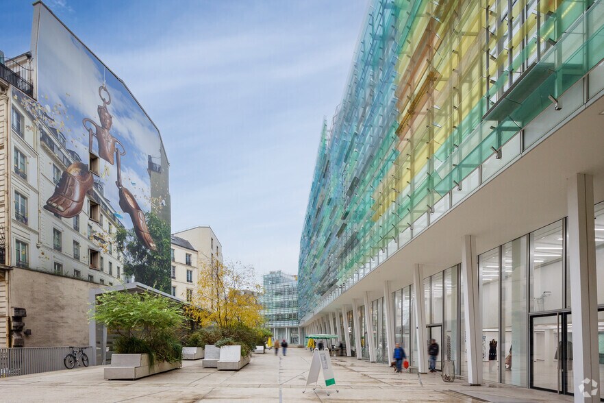 51 Rue De Londres, Paris à louer - Photo du bâtiment - Image 2 de 13
