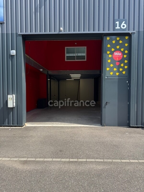 Industrial in Heillecourt for lease Building Photo- Image 1 of 5