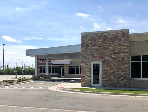 5140 Coolidge Hwy, Royal Oak, MI for lease - Building Photo - Image 2 of 12