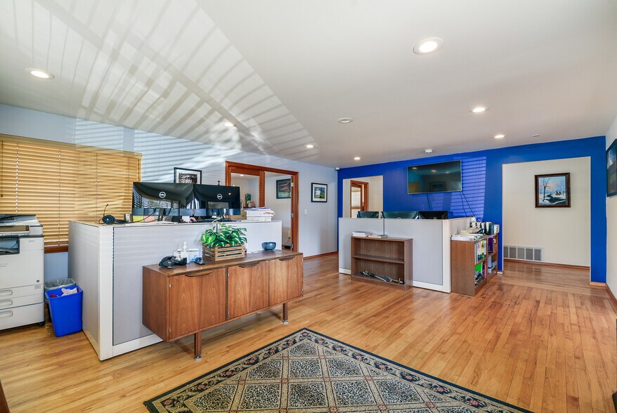 8021 State Ave, Marysville, WA à vendre - Photo du bâtiment - Image 3 de 19