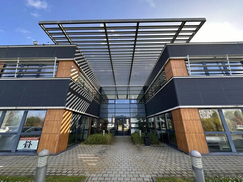 Bureau dans Schiltigheim à louer - Photo du bâtiment - Image 1 de 13