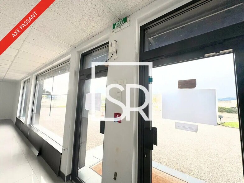 Industriel dans Cournon-d'Auvergne à louer - Photo intérieure - Image 2 de 12