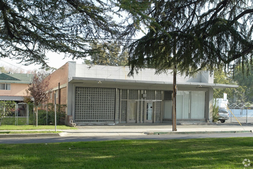 2024-2026 N Van Ness Blvd, Fresno, CA for lease - Primary Photo - Image 1 of 9