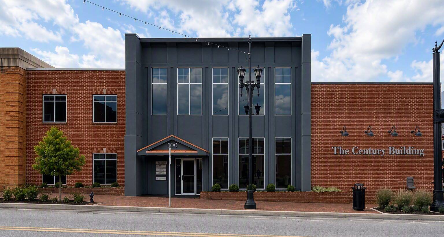 100 E Main St, Salem, VA à louer Photo du bâtiment- Image 1 de 4