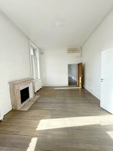 Office in Nancy for lease - Interior Photo - Image 2 of 10