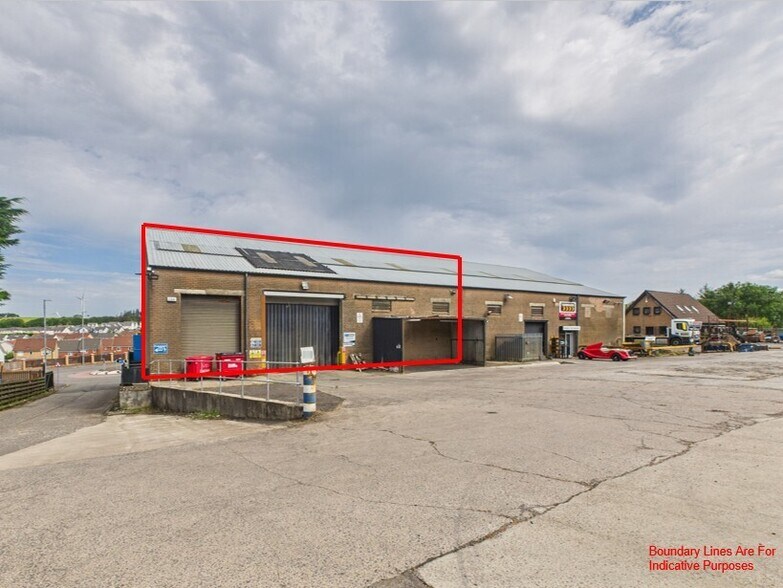 173-175 Airdrie Rd, Caldercruix à louer - Photo du bâtiment - Image 1 de 3