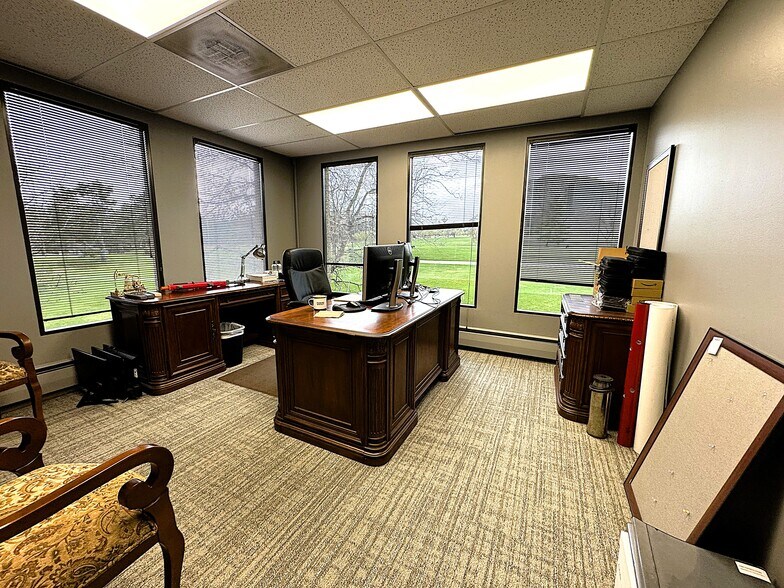 2 Inverness Dr E, Englewood, CO à vendre - Photo intérieure - Image 3 de 11