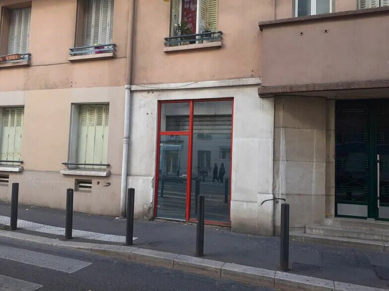 58 Avenue Du Marechal Foch, Marseille à louer - Photo du bâtiment - Image 3 de 10