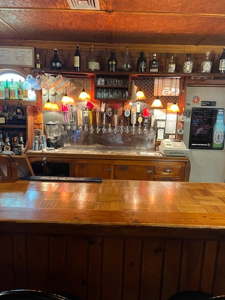 83 N Market St, Millerstown, PA à vendre - Photo intérieure - Image 2 de 19