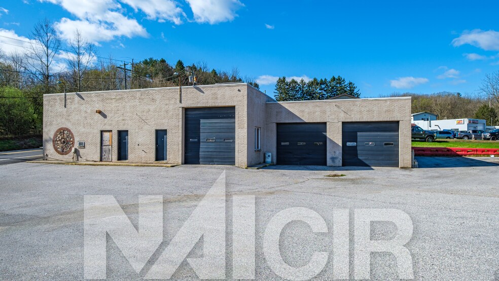 5630 York Rd, Spring Grove, PA à vendre - Photo du bâtiment - Image 1 de 6