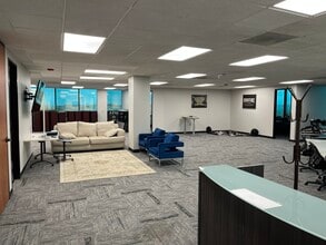 855 Ridge Lake Blvd, Memphis, TN for lease Interior Photo- Image 2 of 8