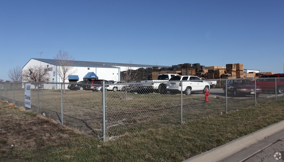 5750 Arbor Rd, Lincoln, NE for lease - Primary Photo - Image 1 of 2