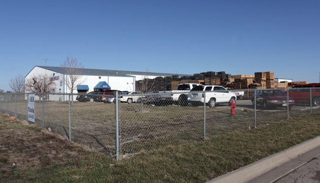 More details for 5750 Arbor Rd, Lincoln, NE - Industrial for Lease