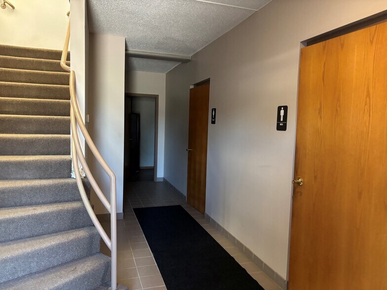 9650 NE 152nd Ave, Forest Lake, MN for lease - Building Photo - Image 3 of 13