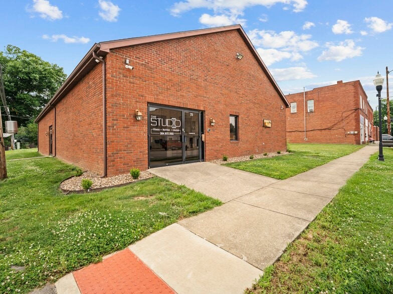 215 Main St, Huntington, WV for sale - Building Photo - Image 3 of 29