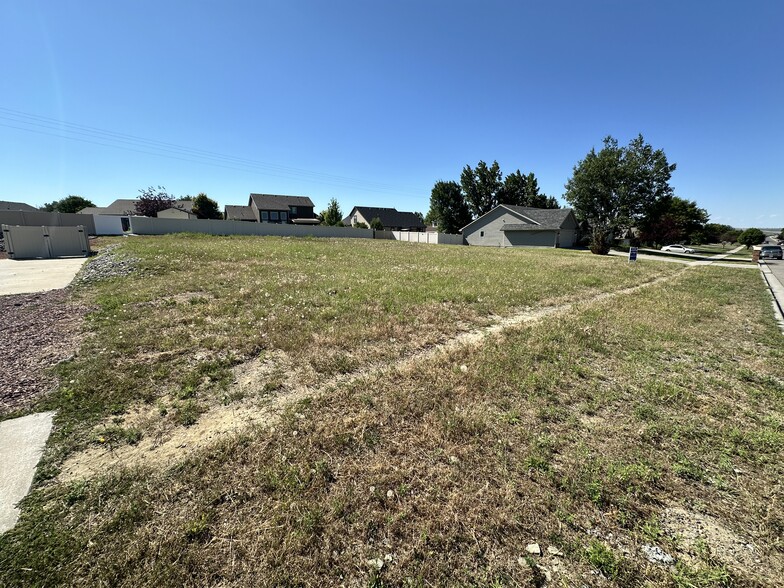 1684 Gleneagles Blvd, Billings, MT for sale - Building Photo - Image 3 of 6