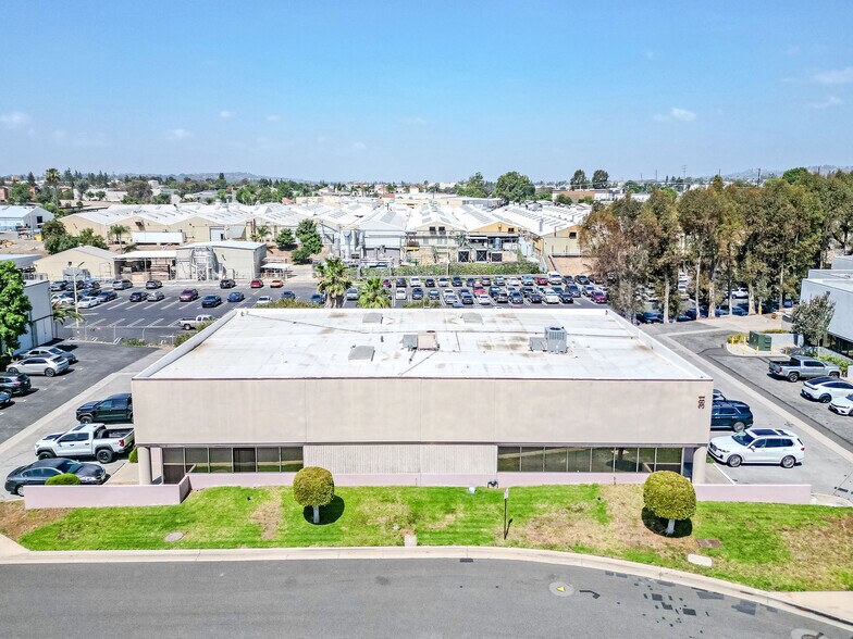 381 Thor Pl, Brea, CA à louer - Photo du bâtiment - Image 2 de 23