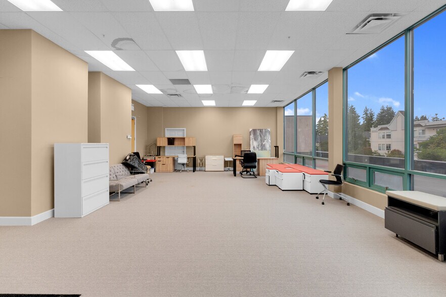 9288 120 St, Surrey, BC à louer - Photo intérieure - Image 3 de 13