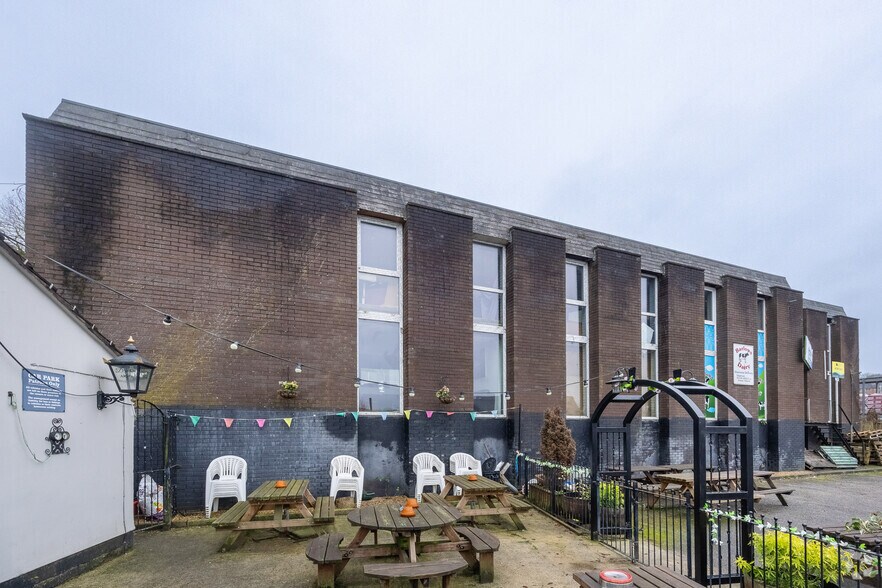 6 Kiln Ln, Leek à vendre - Photo du bâtiment - Image 2 de 2