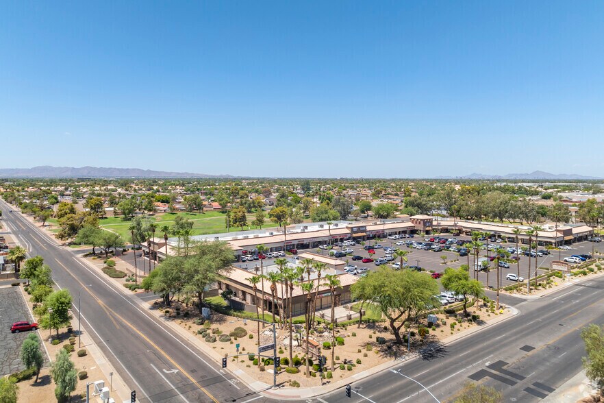 610 N Alma School Rd, Chandler, AZ à louer - Photo du bâtiment - Image 3 de 4