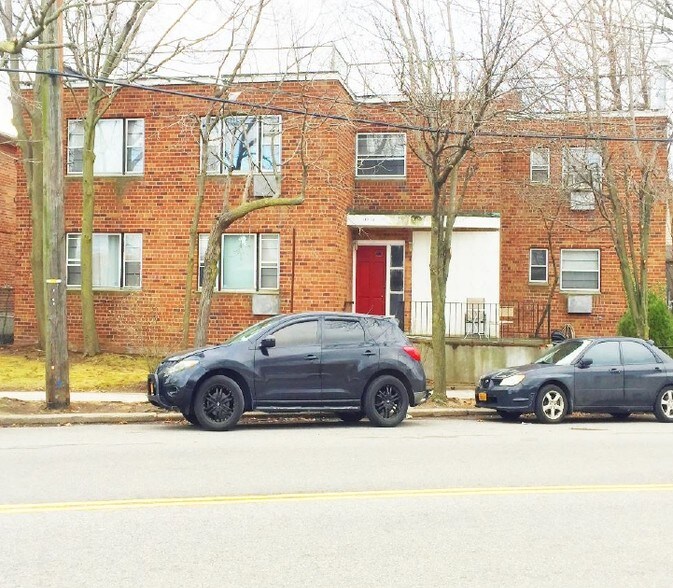 157-12 Willets Point Blvd, Whitestone, NY for sale - Primary Photo - Image 1 of 1