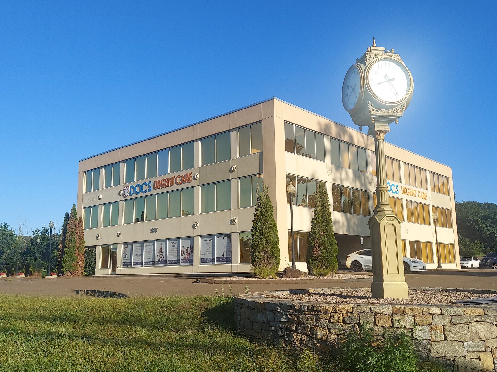 317 Foxon Rd, East Haven, CT for lease Primary Photo- Image 1 of 20