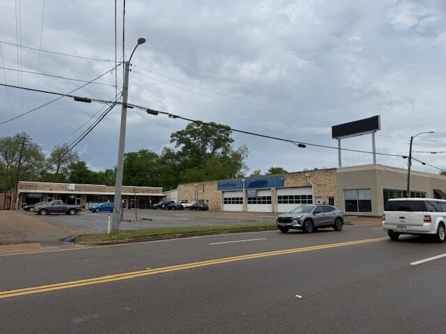 620 W Main St, Tupelo, MS for sale - Building Photo - Image 2 of 10