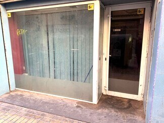 Plus de détails pour Multi-résidentiel à vendre