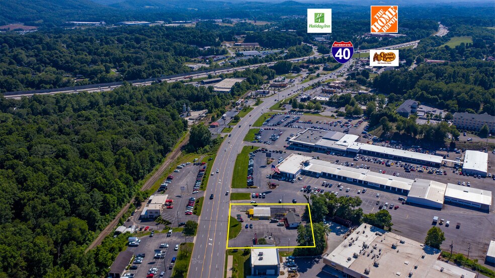 167 Smokey Park Hwy, Asheville, NC à louer - Photo du bâtiment - Image 2 de 9