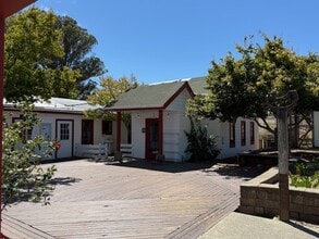 211 Spring Hill Rd, Petaluma, CA for lease Interior Photo- Image 2 of 11