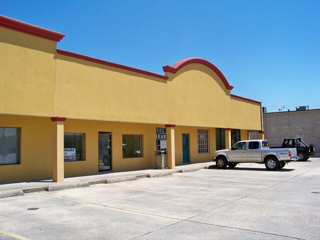 15959 Hewwood Dr, Baton Rouge, LA for lease - Primary Photo - Image 1 of 3