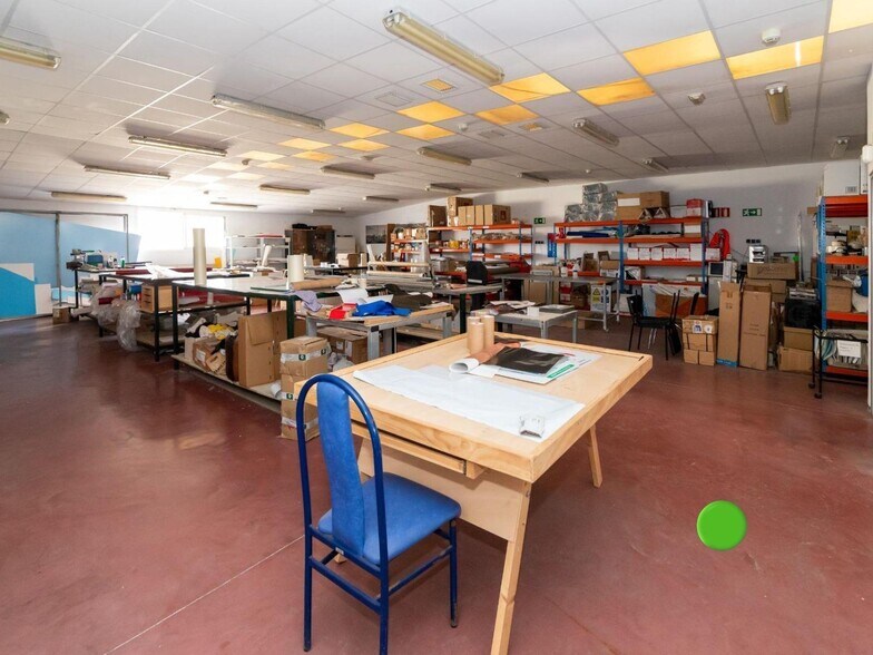 Calle Dragaminas, 13, Los Barrios, Cádiz for sale - Interior Photo - Image 1 of 23