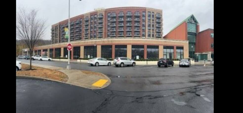 1 Park Pl, Peekskill, NY for lease - Building Photo - Image 2 of 2