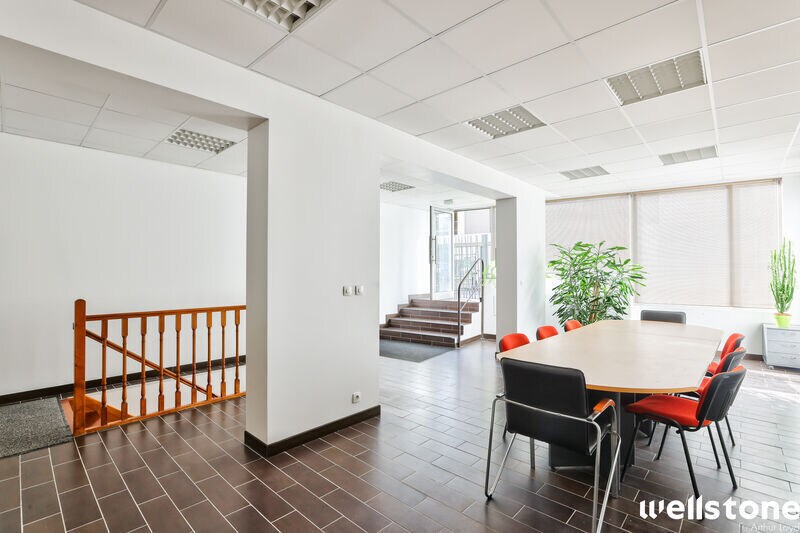 Bureau dans Paris à vendre - Photo du bâtiment - Image 2 de 13