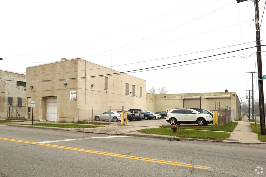 14414 Dexter Ave, Detroit, MI à vendre - Photo du bâtiment - Image 2 de 4