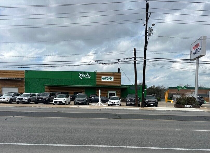 6500 N Lamar Blvd, Austin, TX à louer - Photo principale - Image 2 de 10