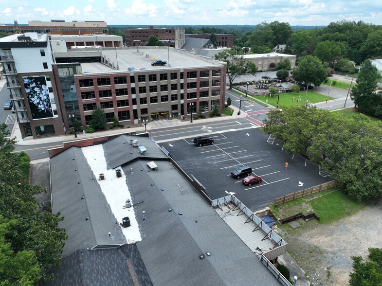 74-82 S Spring St, Concord, NC for lease - Building Photo - Image 3 of 11